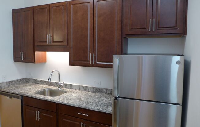 2 beds, 2 baths, 1,250 sqft, $2,995, Unit 11D