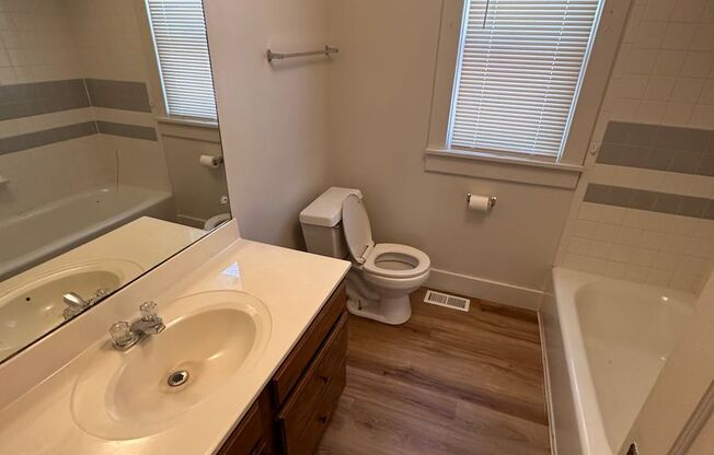 $895 - 2 bedroom/ 1 bathroom - Single Family Home