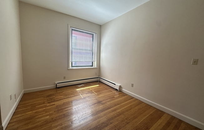 1 bed, 1 bath, 475 sqft, $2,200, Unit 24