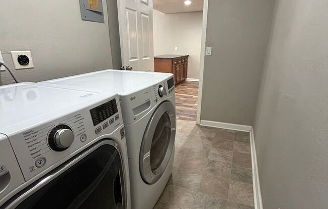 1 bed, 1 bath, 576 sqft, $1,095, Unit 168