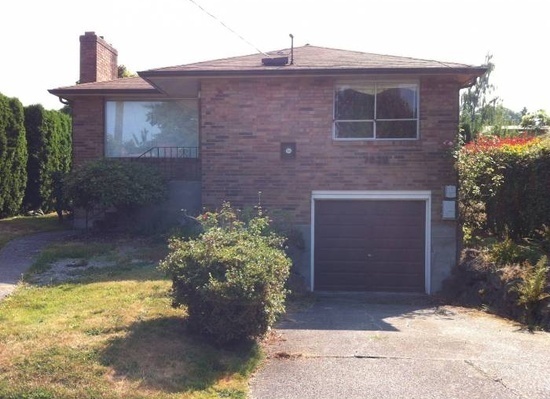 Classic 4 Bed Brick Home in Ravenna