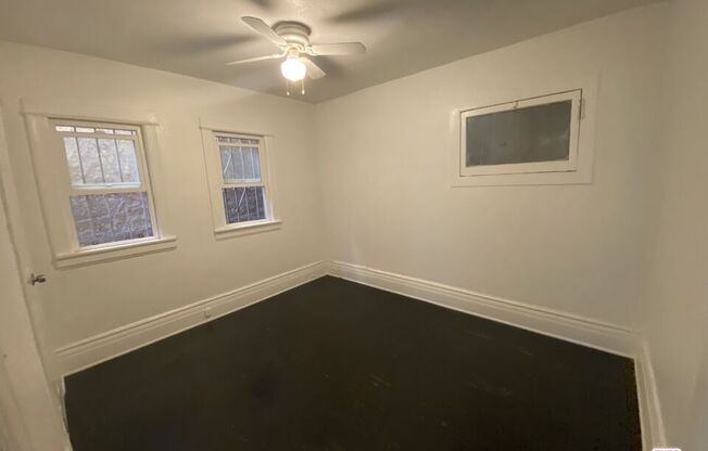 2 beds, 1 bath, 1,100 sqft, $3,000