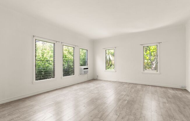 (EL/GA/EM:B) 414 N. Maple Drive