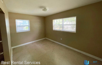 7366 Royal Palm Dr