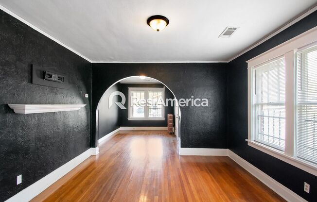 Classic Bungalow in a Convenient Location!
