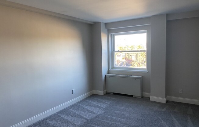 2 beds, 2 baths, 950 sqft, $3,950, Unit 611