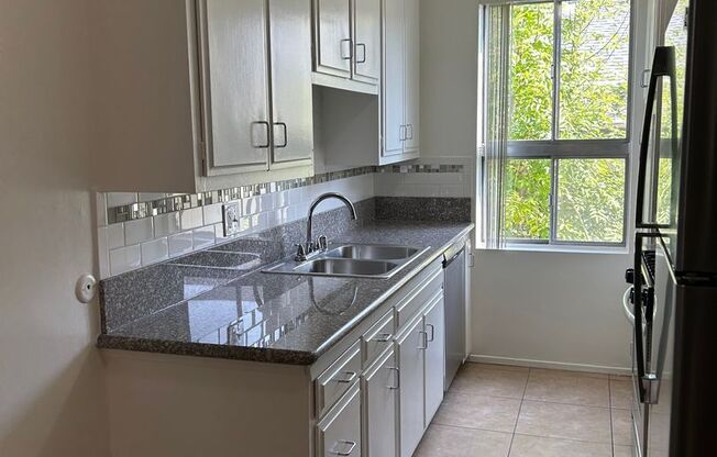 091 - 124 N Adams