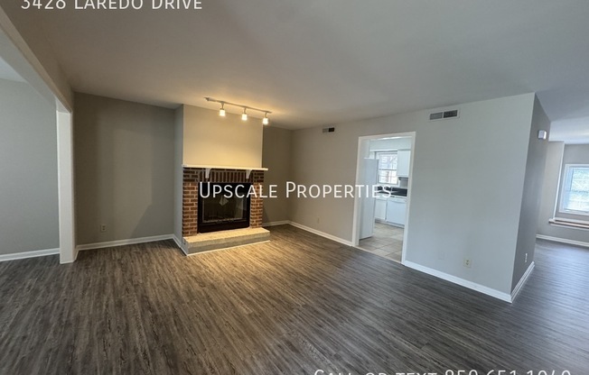 3428 LAREDO DR