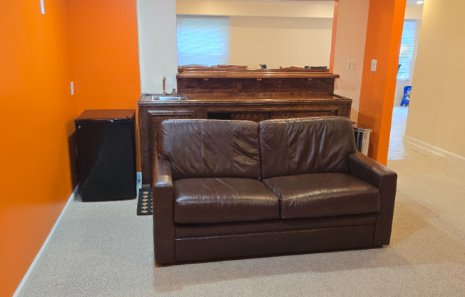 105 JEWETT PL