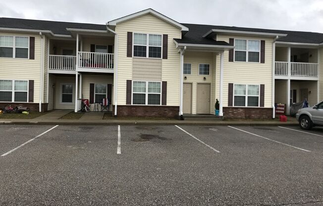 3 beds, 2 baths, 1,151 sqft, $1,325, Unit Unit 21