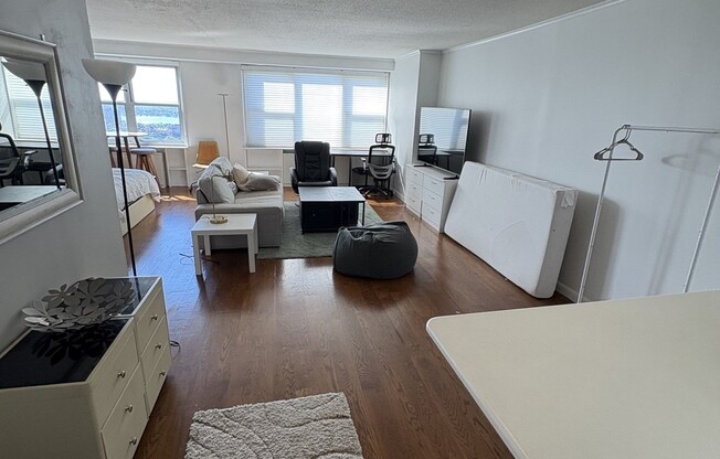 Studio, 1 bath, 605 sqft, $3,000, Unit 26H