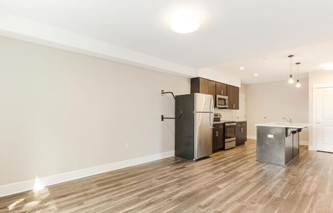 2 beds, 1 bath, 775 sqft, $1,995, Unit 306