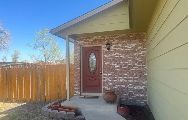 3 beds, 2 baths, $2,000