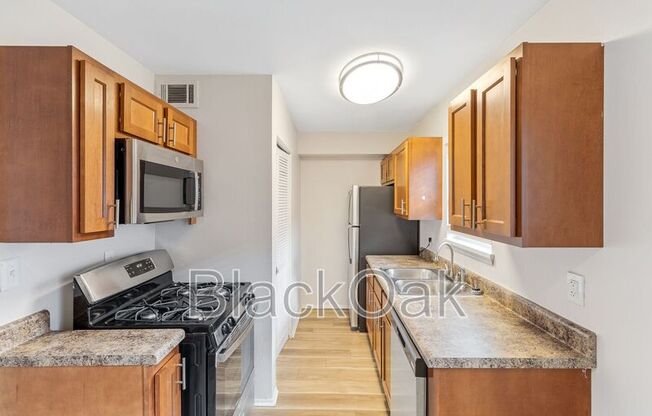 1010 SAINT PAUL CT