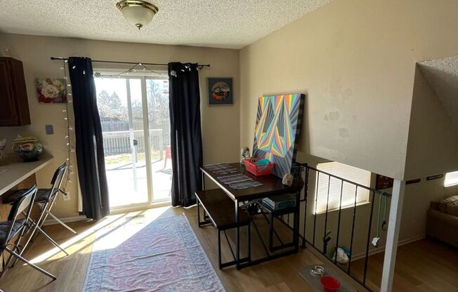 Terrific 4 bedroom, 2 bath Louisville Home - Available August 8th!