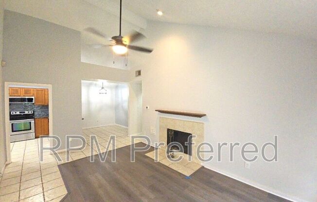 8718 ROARING PT DR