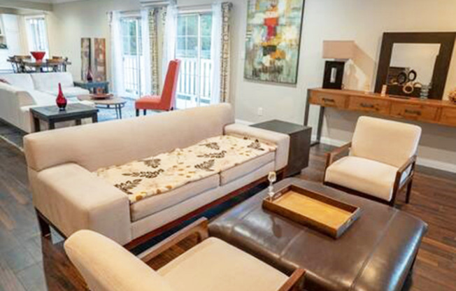 5 SUNSWEPT DR
