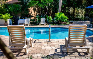 Woodlake Park Apartments