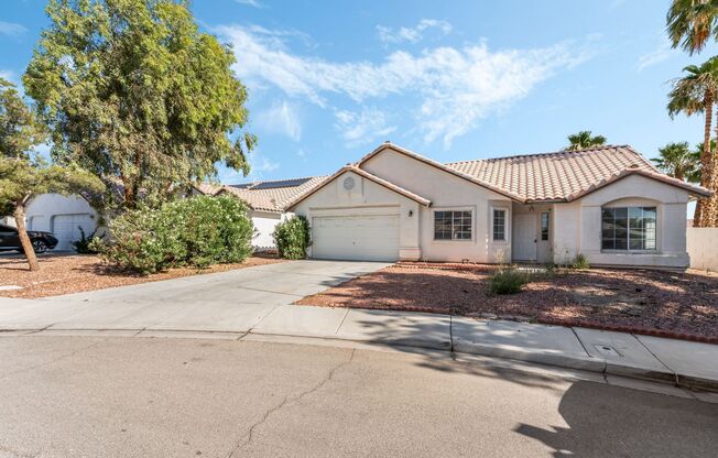 Beautiful home in North Las Vegas available for rent!
