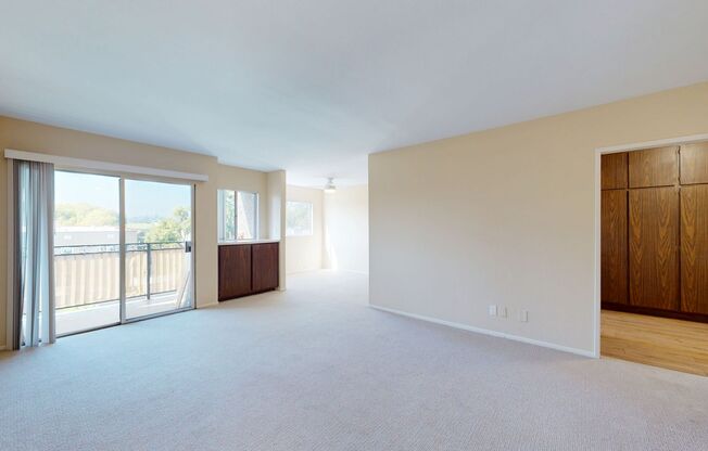 Top-Floor 1 Bed 1.5 Bath Pasadena Condo – with Parking, On Site laundry, Fireplace, Balcony & Pool!