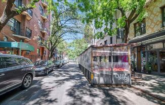 210 THOMPSON ST