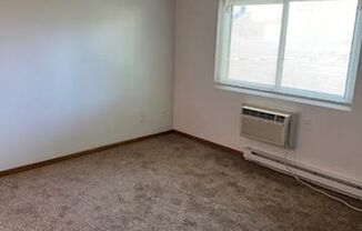 Studio, 1 bath, $800, Unit 106