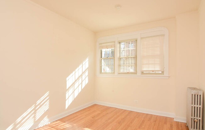 2534 SAWYER