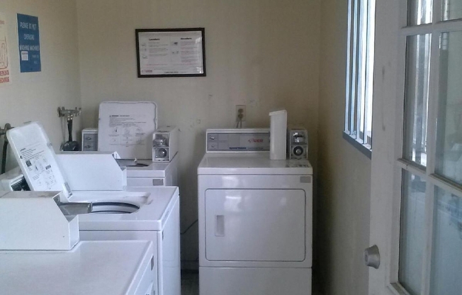 13935 Kornblum Avenue apt #12
