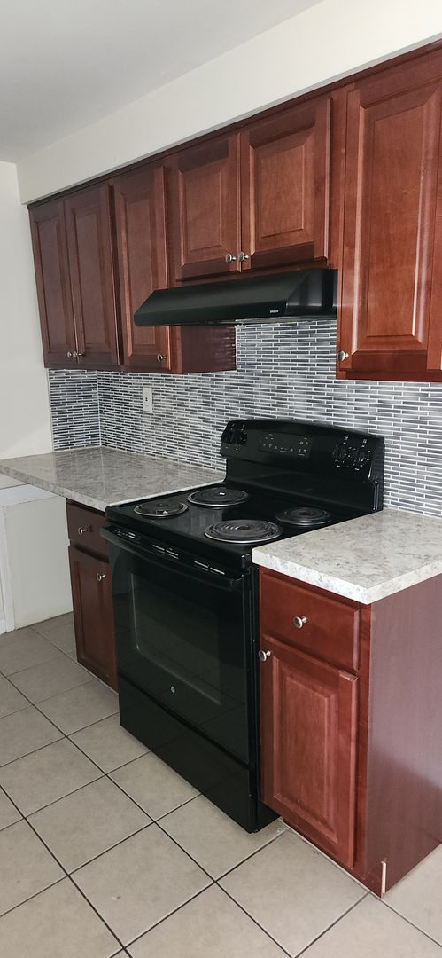 Taylor Court Apartments