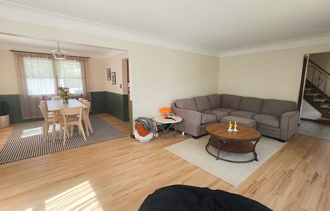 4-Bedroom Remodeled Home in Quiet Des Moines Neighborhood - RENT SPECIAL