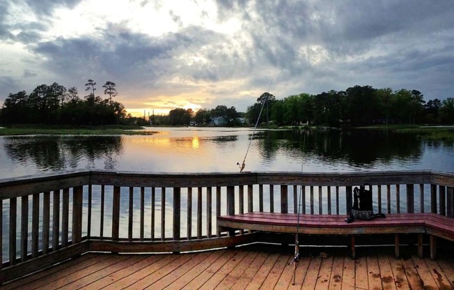 Lakeside Sunset View at Linkhorn Bay Apartments, PRG Real Estate Management, Virginia Beach, VA, 23451