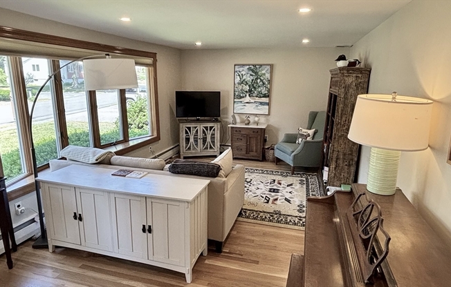 14 MANOMET RD