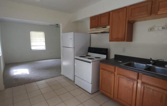 1016 NW 6 PL