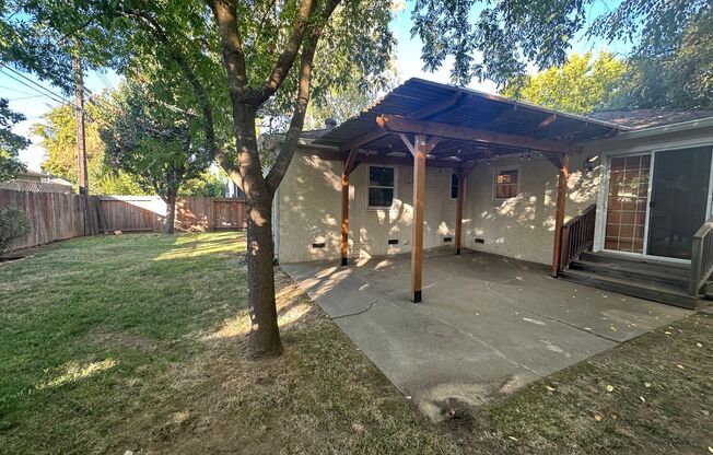 3 beds, 1 bath, $2,595