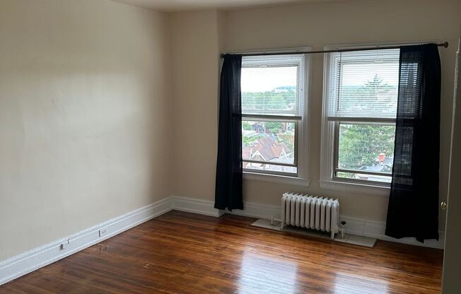 Studio Apartment at the Historic Lenox Hotel – Available Mid-June