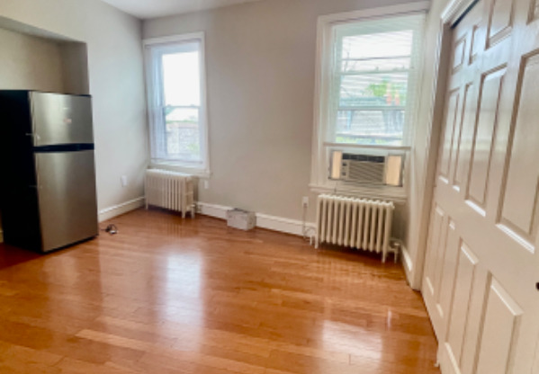 7130 Germantown Avenue 3rd Floor