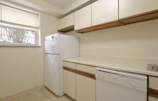 1 bed, 1 bath, 610 sqft, $940, Unit D01