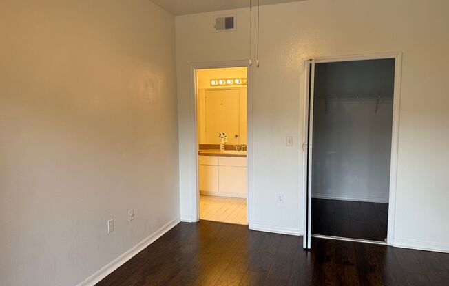 1 bed 1 bath condo in Metrowest