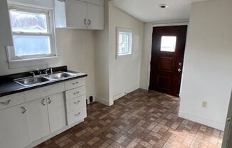 2 beds, 1 bath, $800