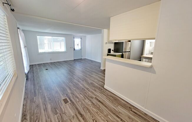3 Bedroom 2 Bath in Munds Park with AC!