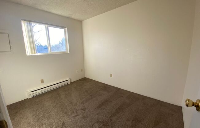 2 beds, 1 bath, 669 sqft, $1,200, Unit 38