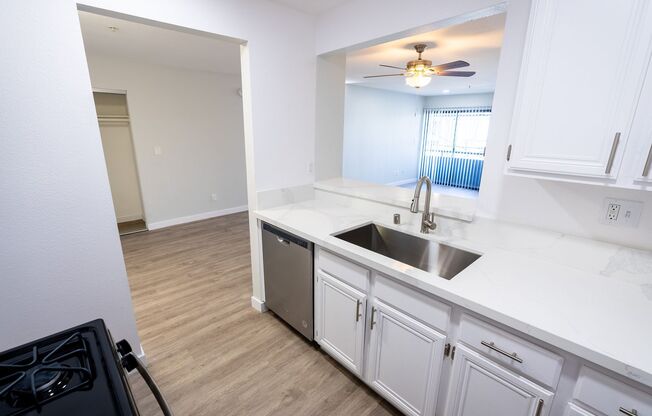 2 beds, 1.5 baths, 1,150 sqft, $2,098, Unit 313