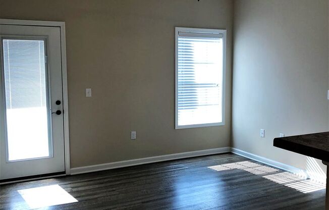 1 bed, 1 bath, 687 sqft, $775, Unit O08