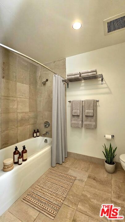 1 bed, 1 bath, 870 sqft, $2,750, Unit 1005