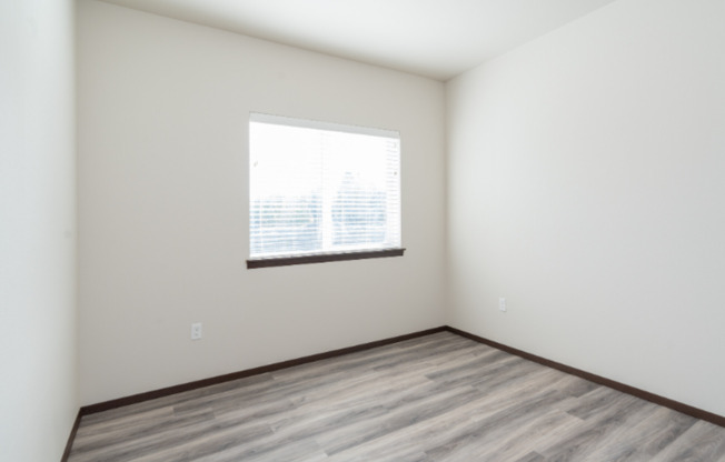 1 bed, 1 bath, 726 sqft, $1,325, Unit B-206