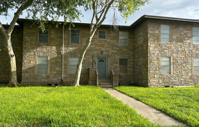 829 Indiana - 2/Bed 1/Bath - $1,000/month