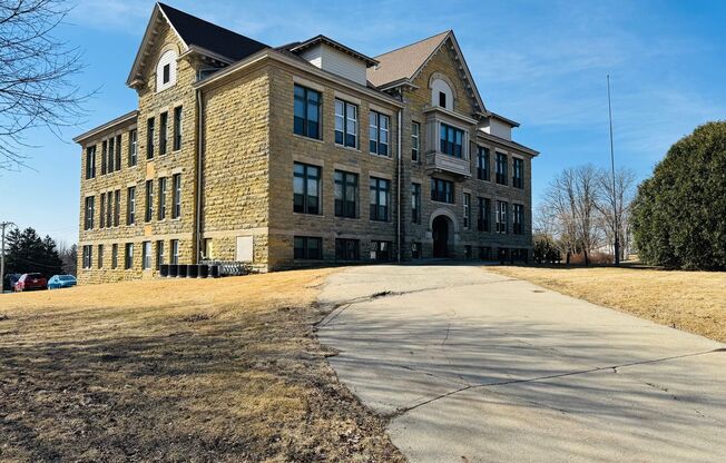 Mineral Point Schoolhouse LLC