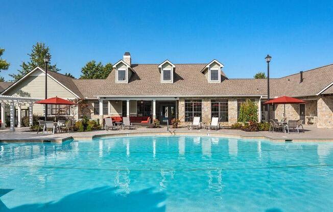 Poolat Sandstone Creek Apartments , Overland Park, KS