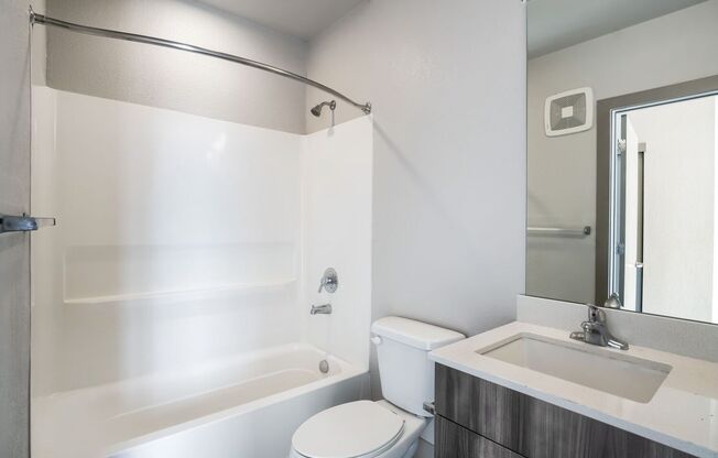4 beds, 4 baths, 1,094 sqft, $2,900, Unit 502