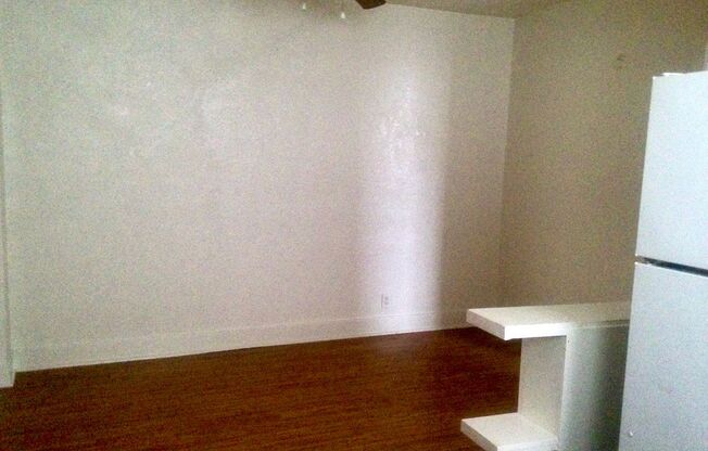 1 bed, 1 bath, 525 sqft, $800, Unit 3